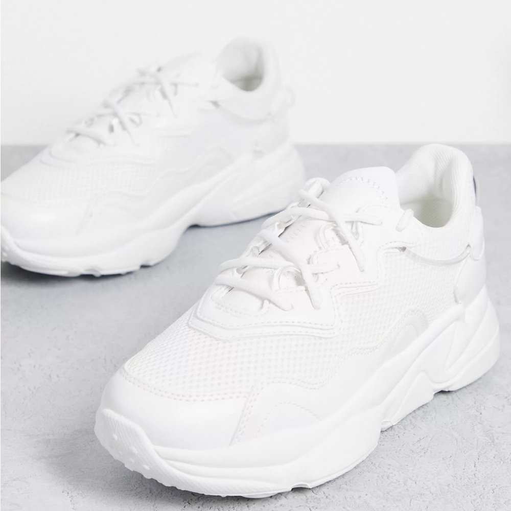 Truffle Collection chunky runner sneakers, white